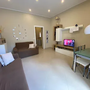 Casa vacanze A Casa Vostra, Aeroporto di Catania Fontana Rossa